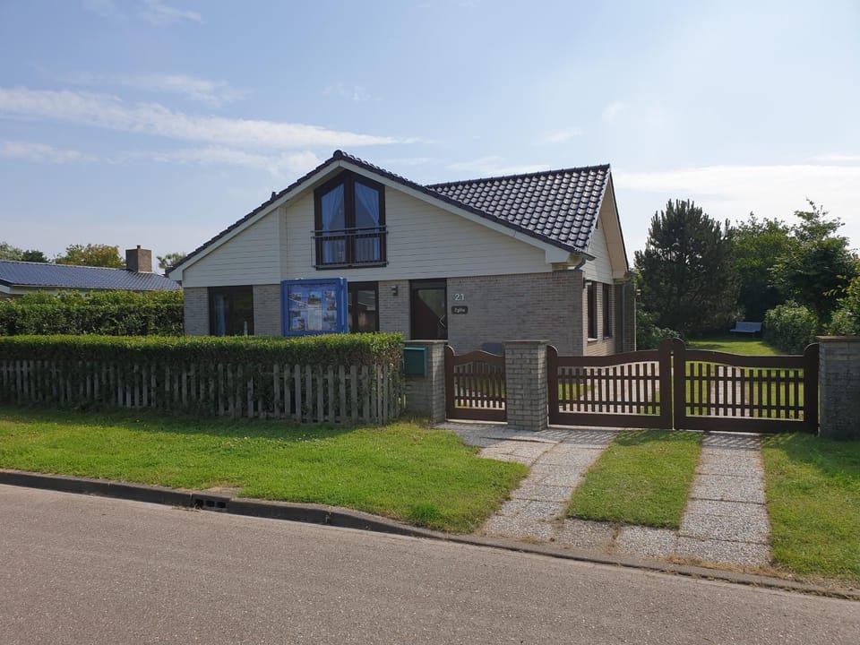 Property building, Garden