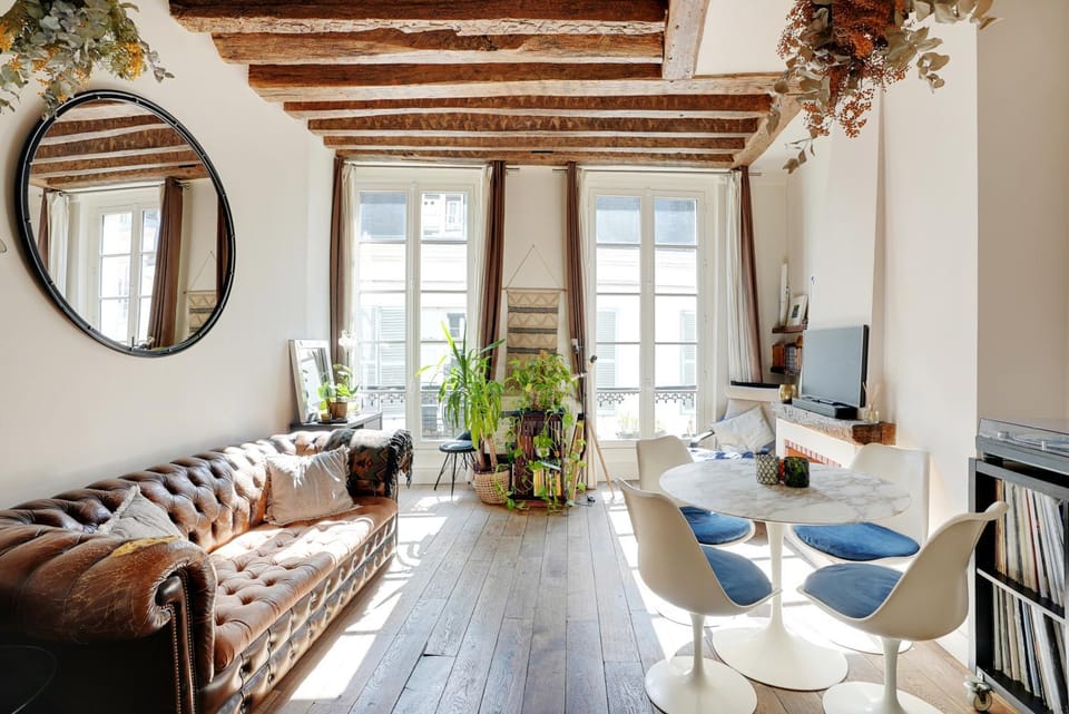 Charming Apartment Saint Germain Apartment in Paris