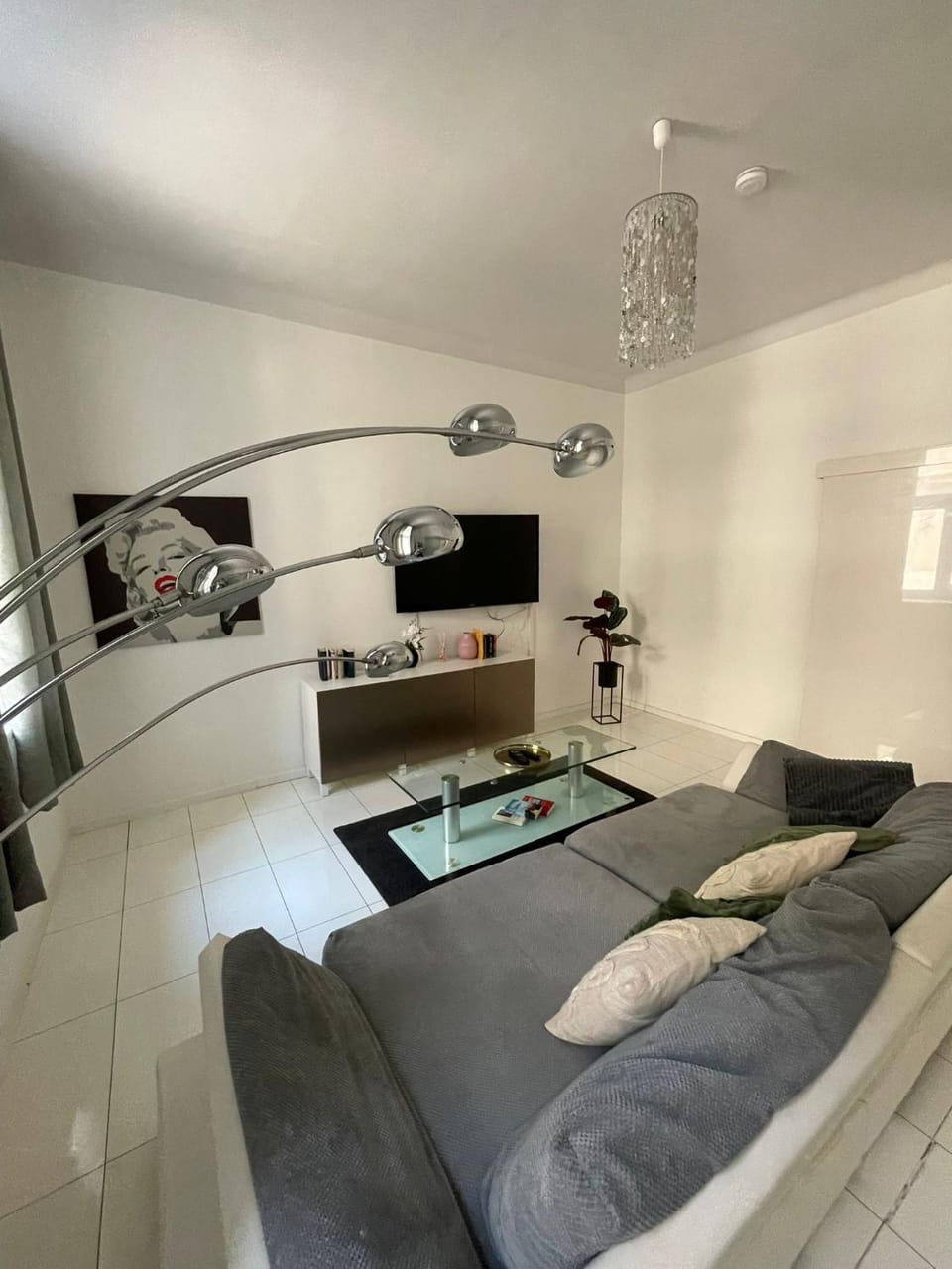 Communal lounge/ TV room, TV and multimedia, Living room
