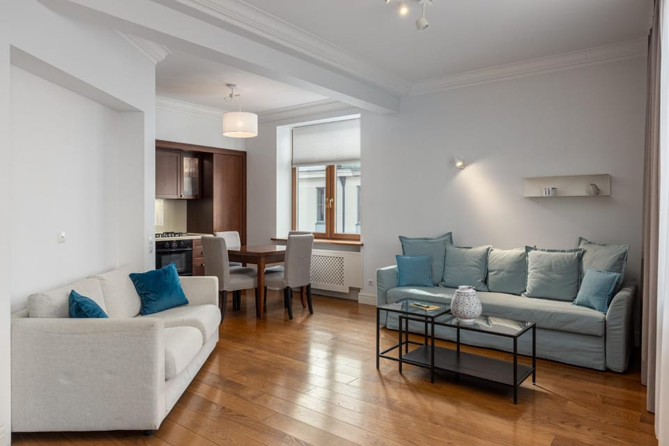 Living room, Dining area, kitchen