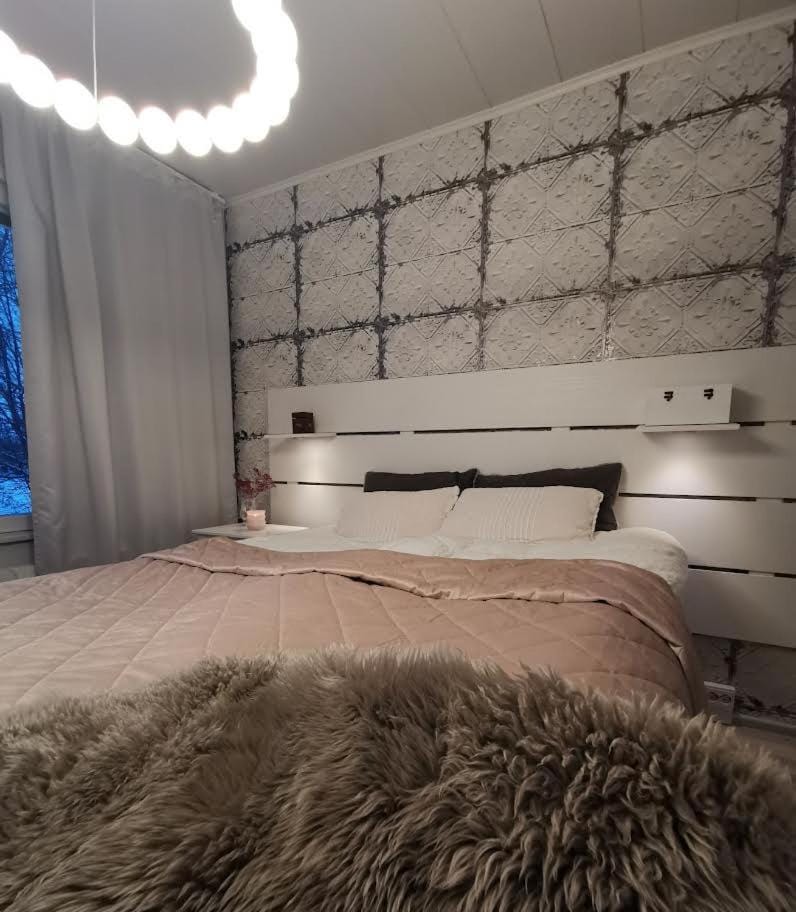 Rovaniemi - quality detached house with sauna nearby services Villa in Rovaniemi