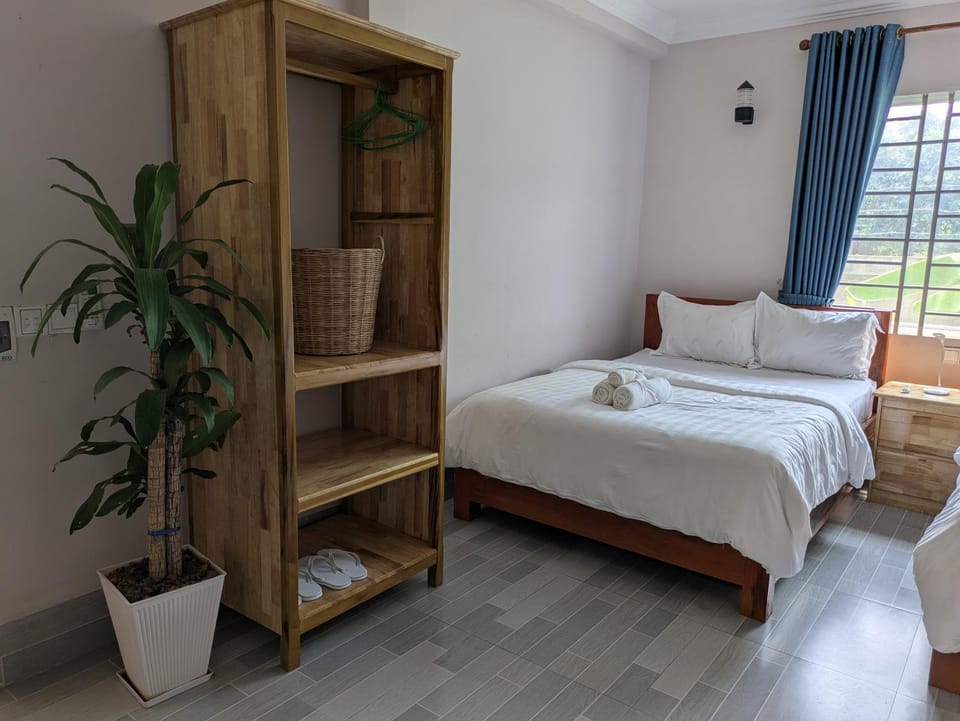 Bed, Photo of the whole room, Bedroom, towels, wardrobe
