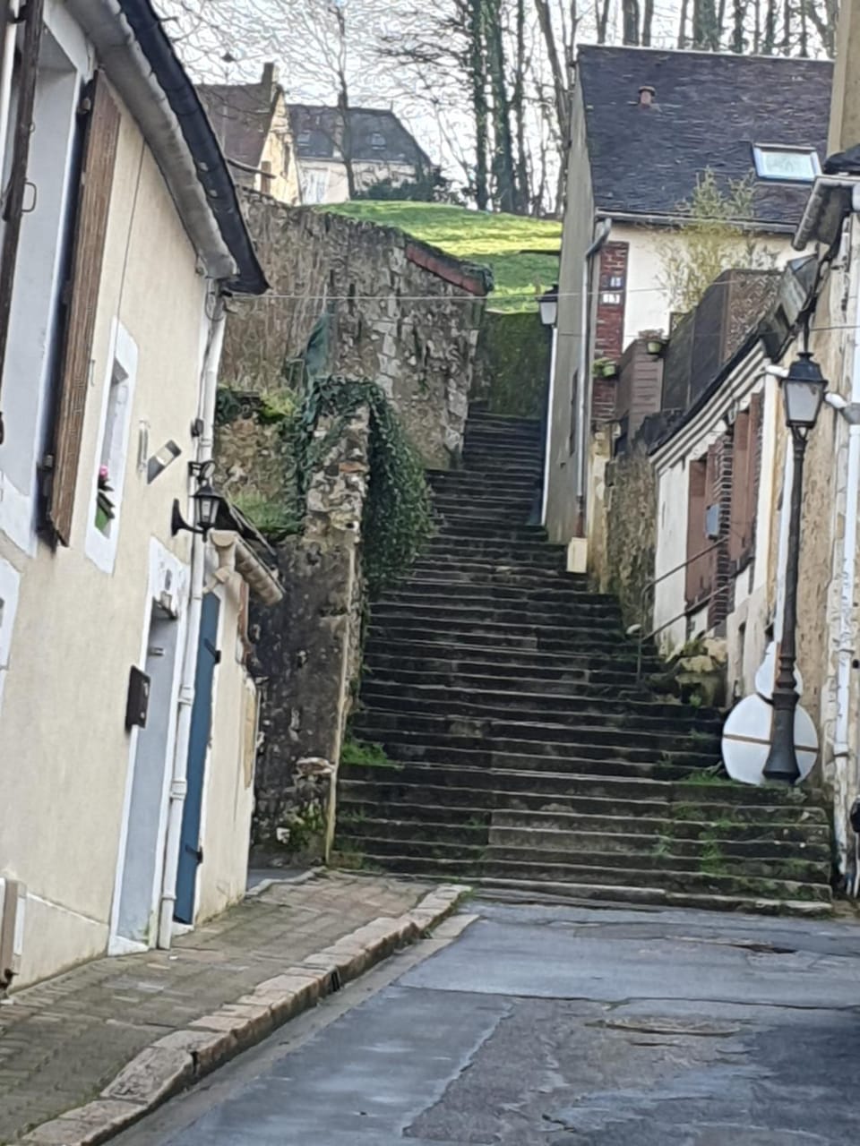 AU 100 Pâty House in Nogent-le-Rotrou