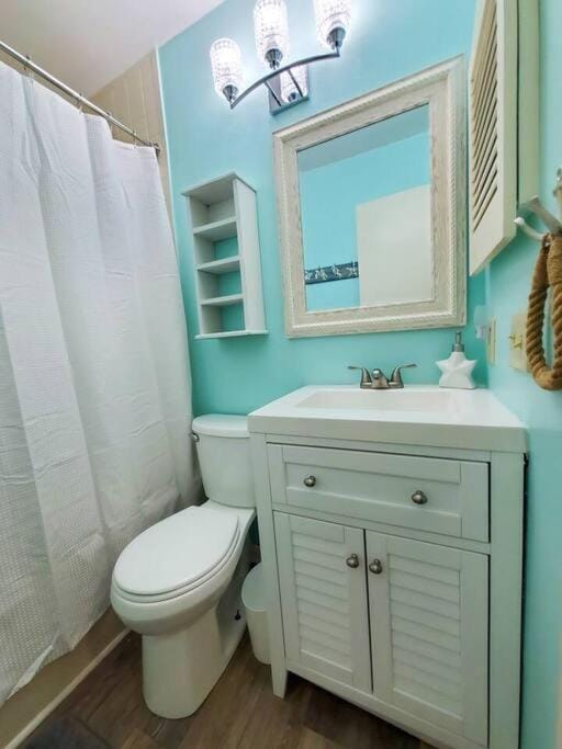 Gorgeous views, Oceanfront, Pool,The Driftwood! Apartment in North Topsail Beach