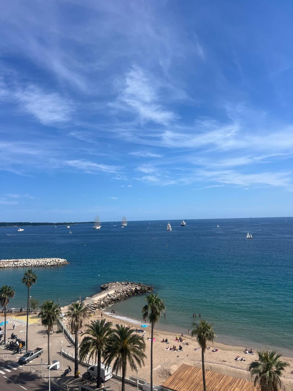 Sea View Bellamare next Palais Festival Apartment in Cannes