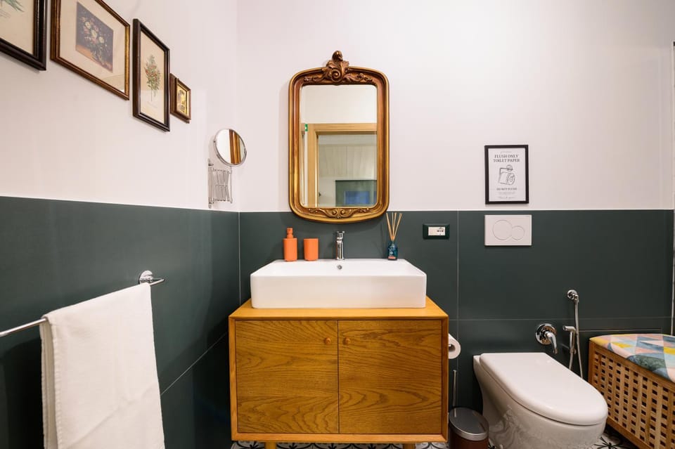 Toilet, Bathroom, furniture, heating, towels