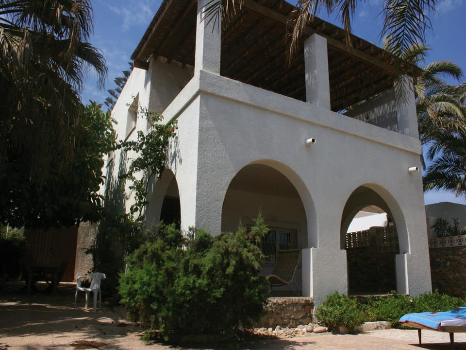 Facade/entrance, Facade/entrance, Garden