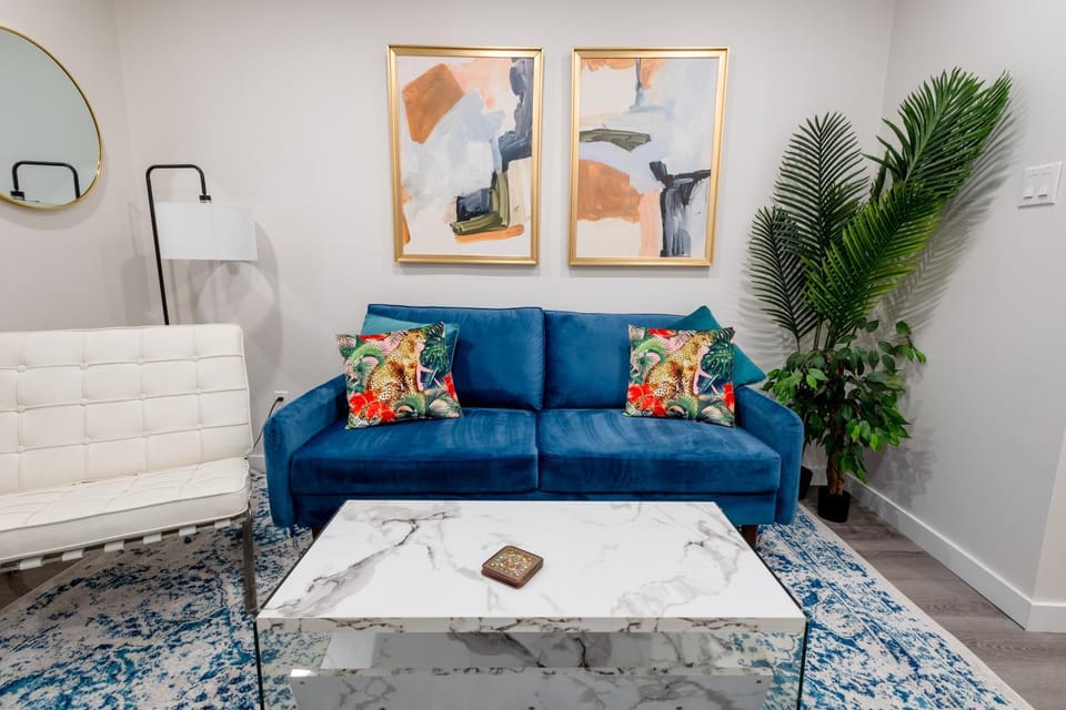 Living room, Seating area