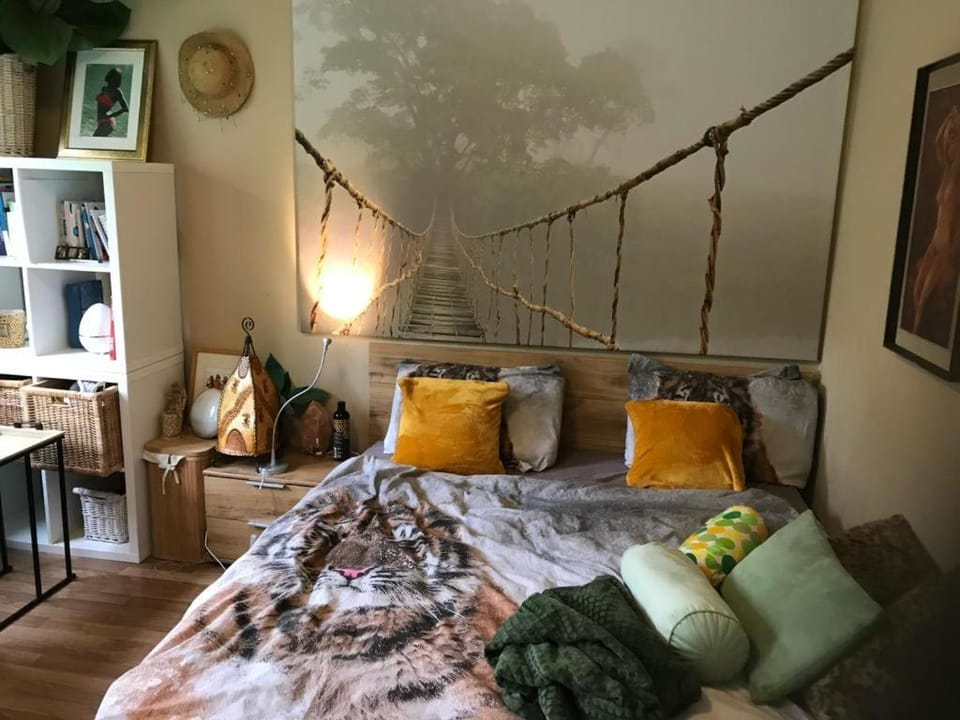 Bed, Photo of the whole room
