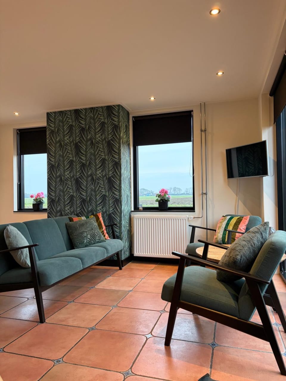 View (from property/room), Living room, Seating area, heating