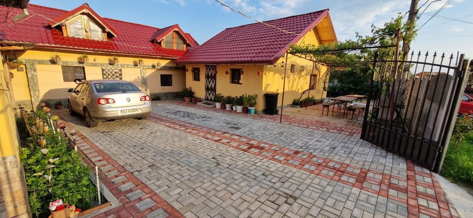 Property building, Parking