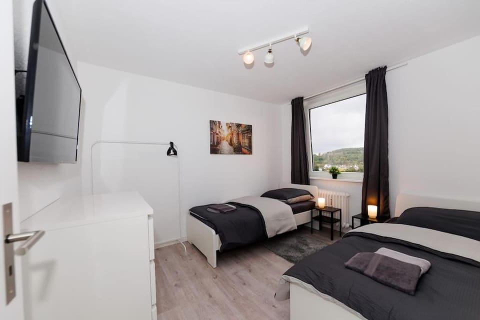 BR11 - 8 Betten Wohnung in Wehen Apartment in Wiesbaden