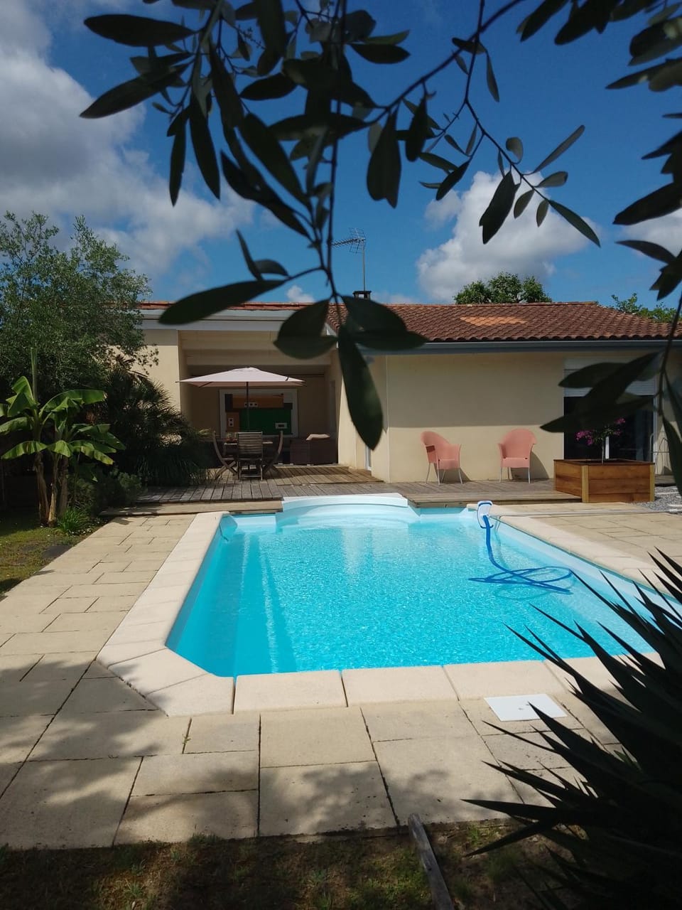 Property building, Swimming pool