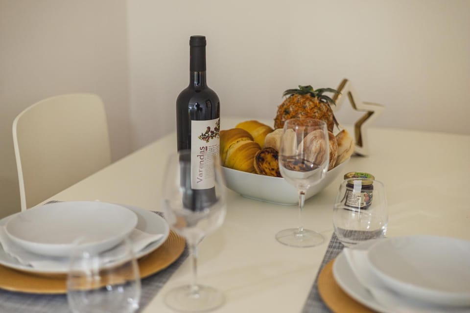 Food and drinks, Dining area