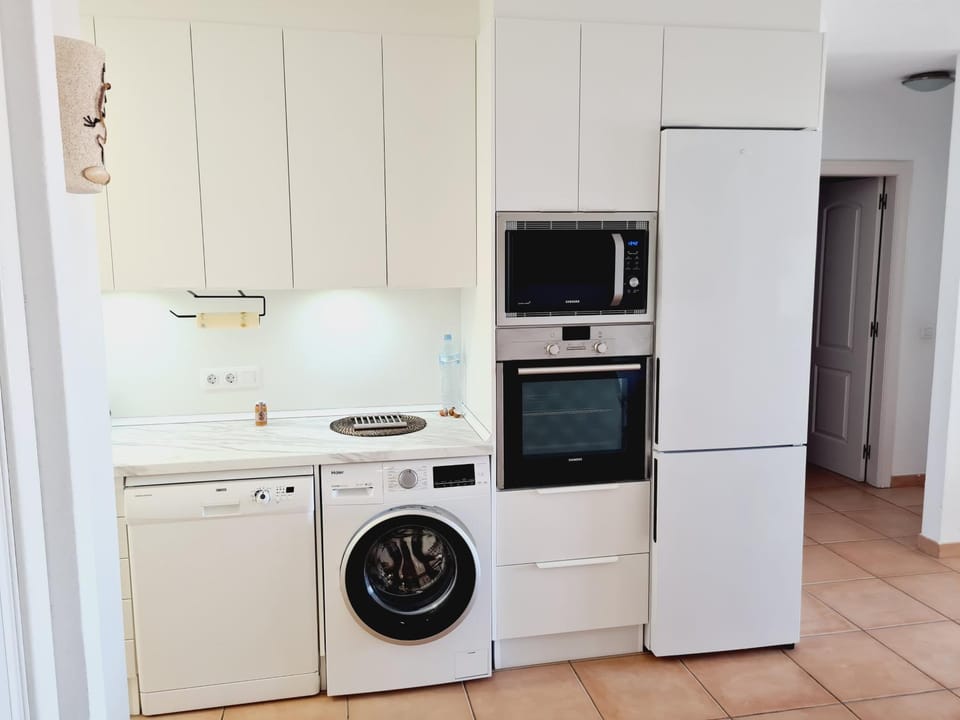 dishwasher, minibar, pet friendly, stove