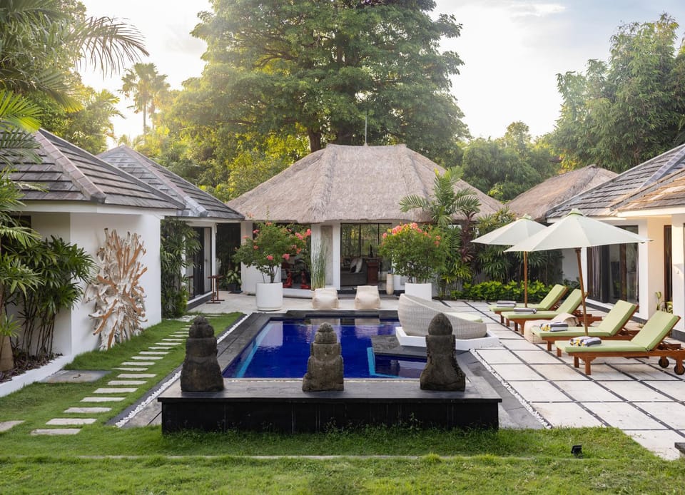 Property building, Pool view, Swimming pool