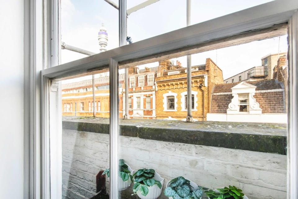 Fitzrovia 1-Bed - BT Tower View - Sleeps 4 Apartment in London Borough of Islington