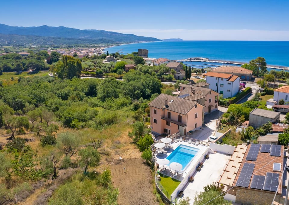Bird's eye view, Sea view, Swimming pool