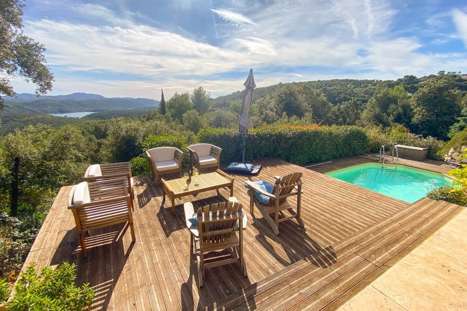 Luxury Villa 8 Guests - Lake View & Private Pool Villa in French Riviera