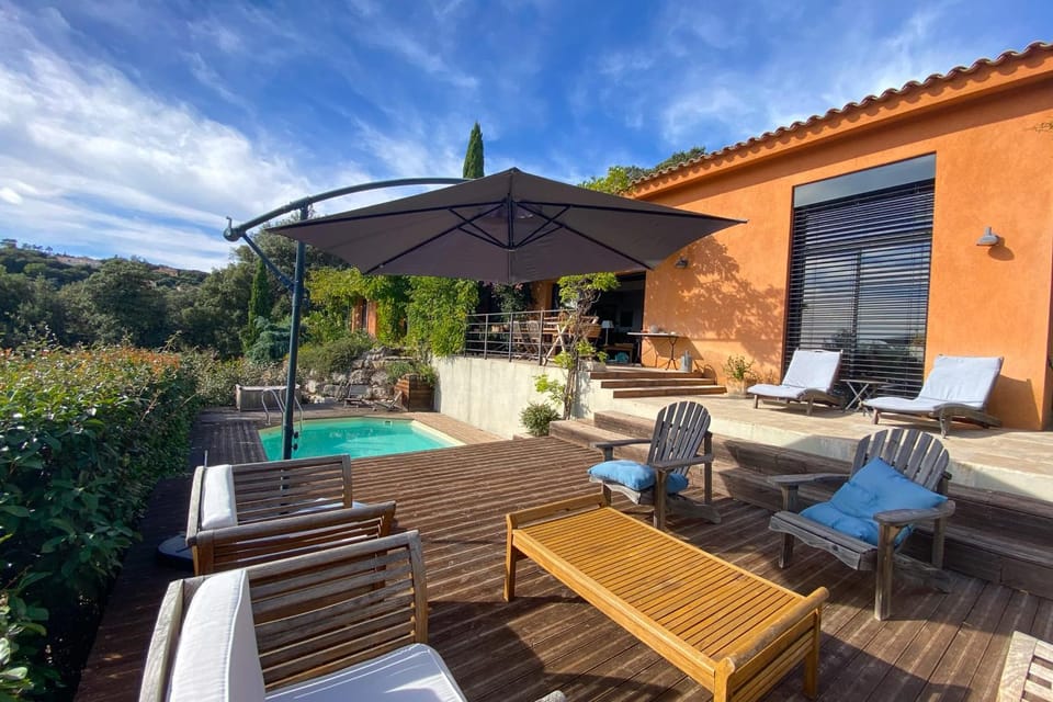 Luxury Villa 8 Guests - Lake View & Private Pool Villa in French Riviera