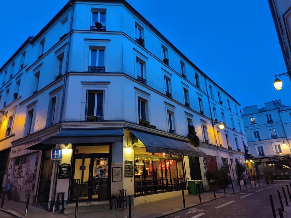Property building, Night, Street view, Location