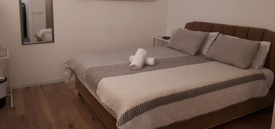 לינה במרכז - Accommodation in the center Bed and Breakfast in Tel Aviv District