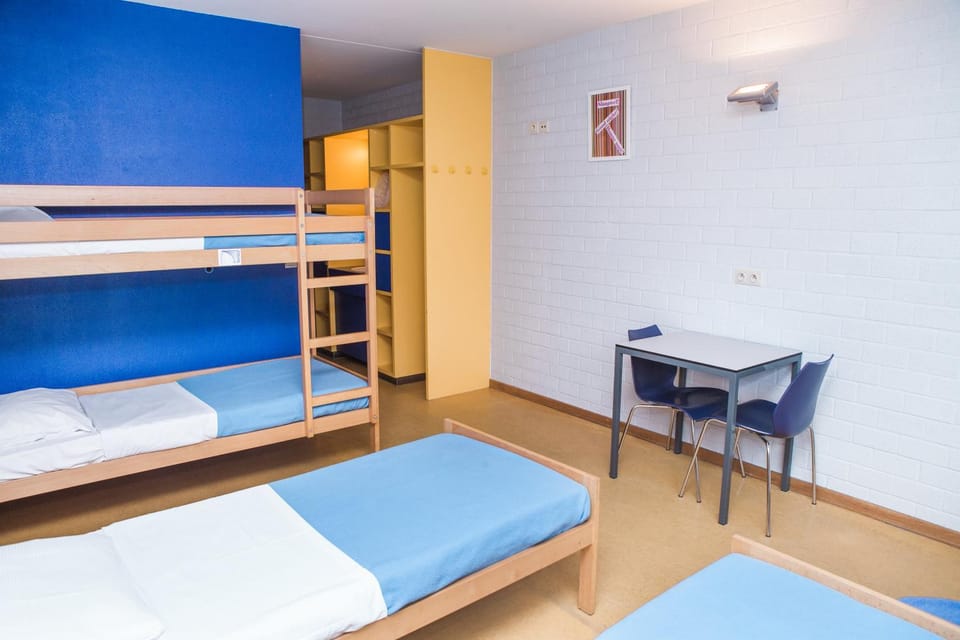 Bed, Bedroom, bunk bed