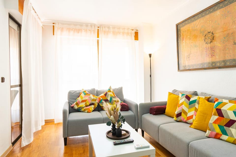 Plaza España y Playa La Colonia - by Aloha Palma Apartment in Aguilas