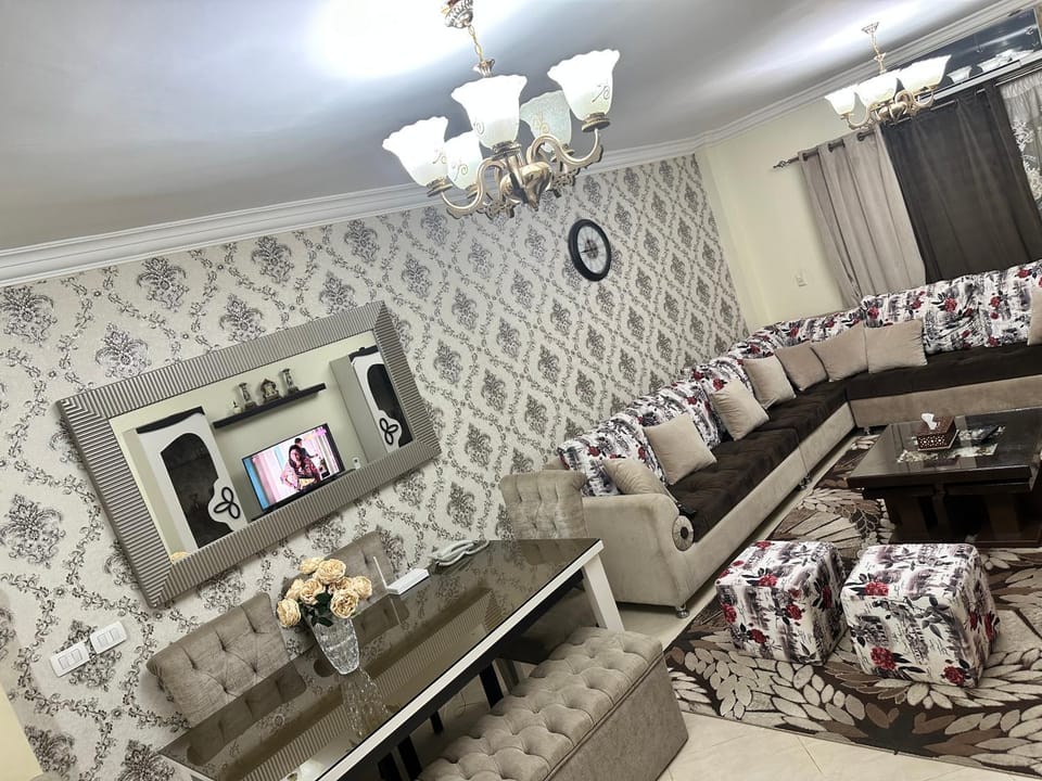 Luxury apartment in Sheikh Zayed City Apartment in Egypt