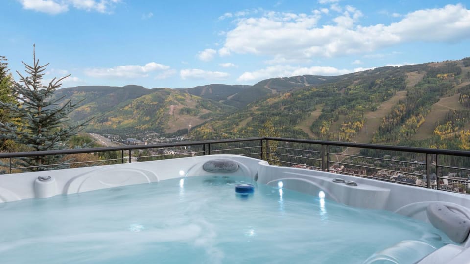 Hot Tub, View (from property/room), Mountain view