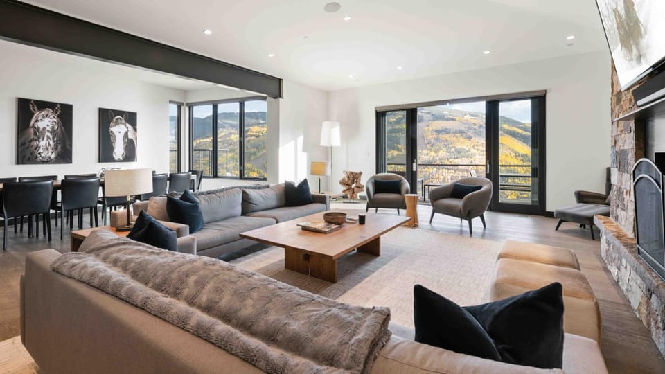 TV and multimedia, View (from property/room), Seating area, furniture