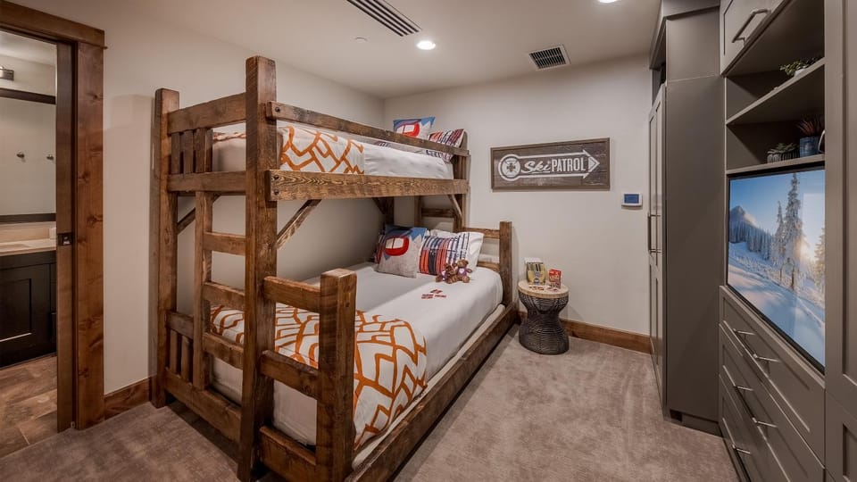 Bed, Bedroom, bunk bed