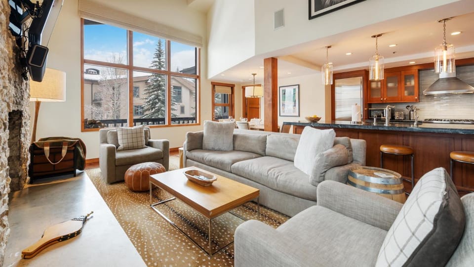 TV and multimedia, Seating area, furniture, kitchen