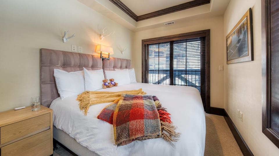 Bed, View (from property/room), Bedroom