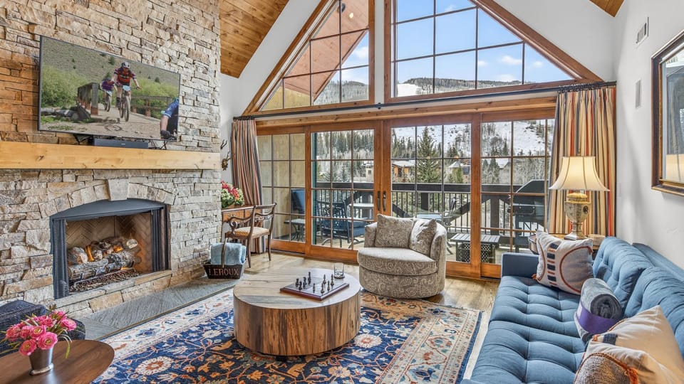 TV and multimedia, View (from property/room), Seating area, fireplace, furniture