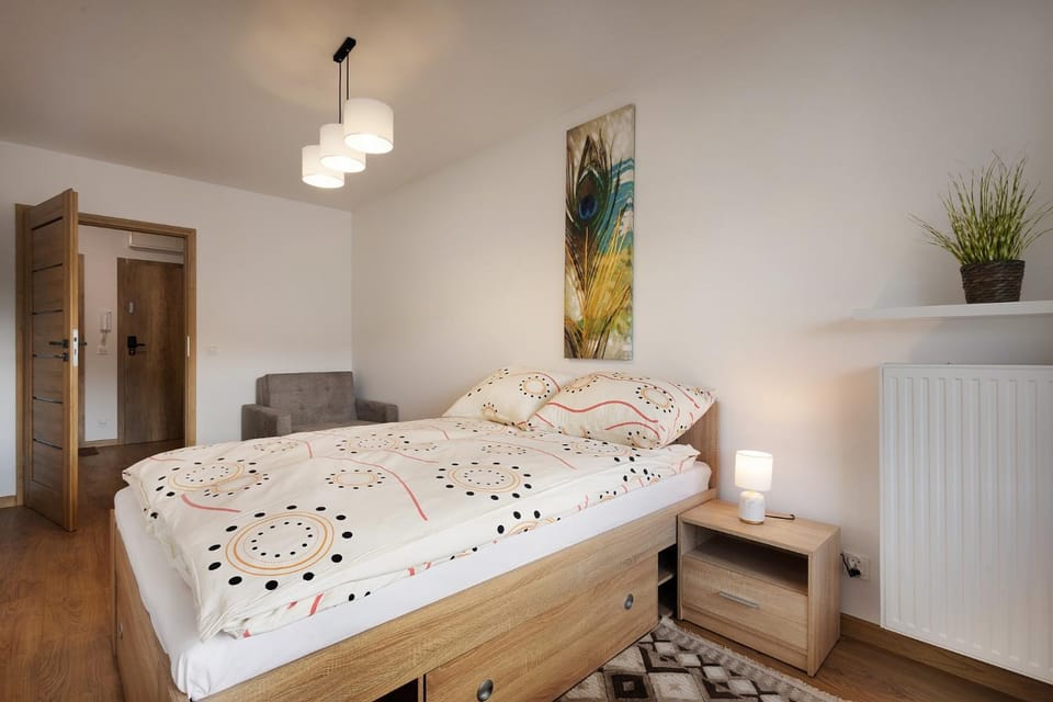 Bed, Bedroom, internet