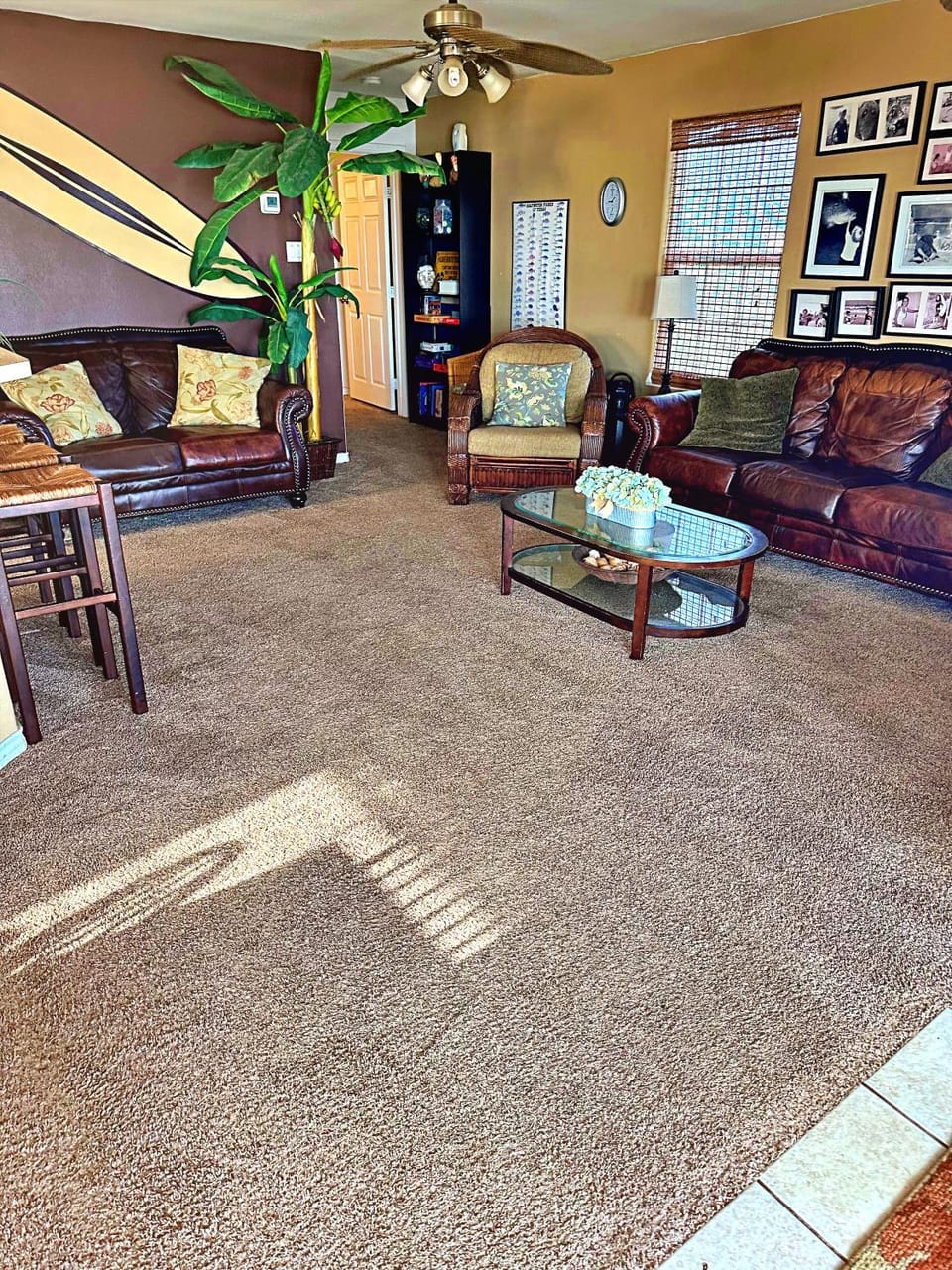 Living room, Seating area, fireplace