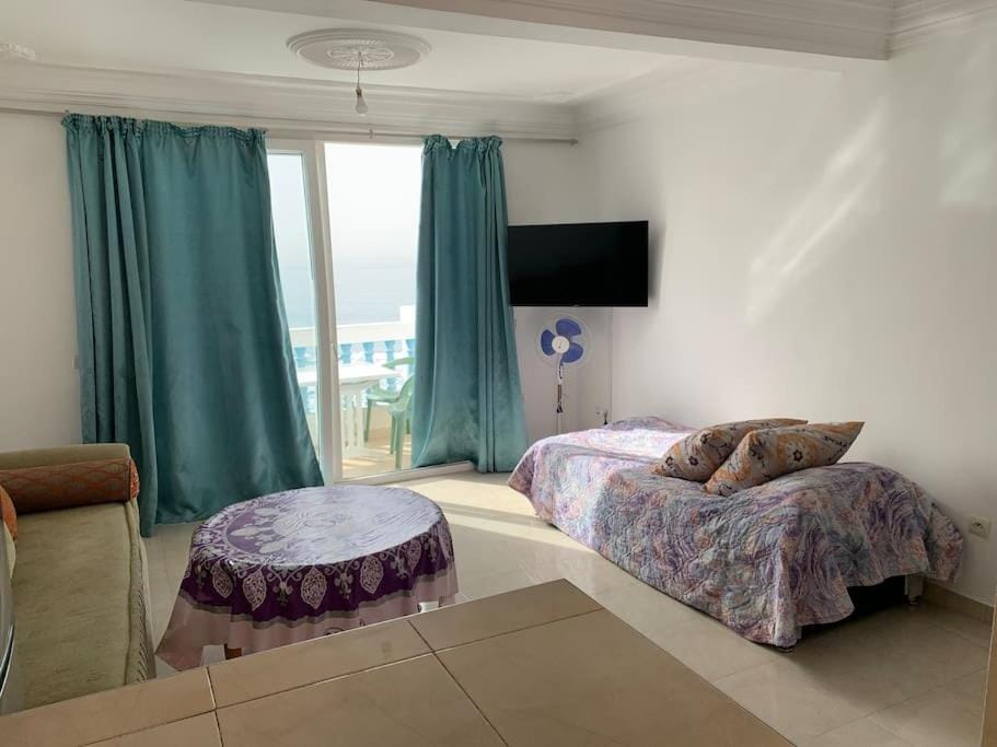Bed, TV and multimedia