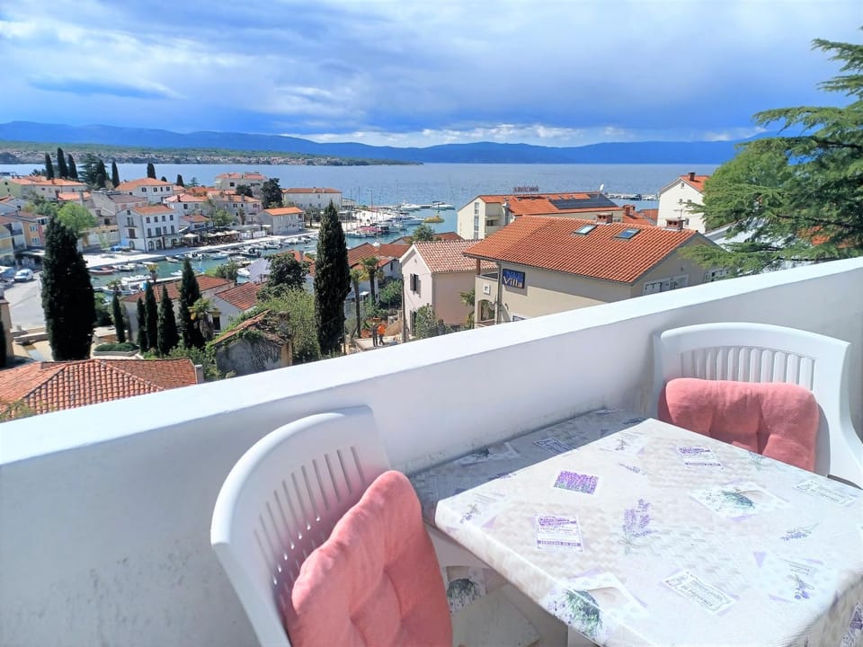 Guesthouse Cecilia Bed and Breakfast in Primorje-Gorski Kotar County