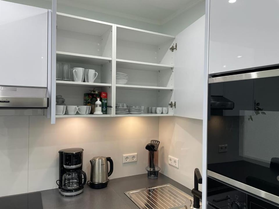 Coffee/tea facilities, Kitchen or kitchenette, minibar