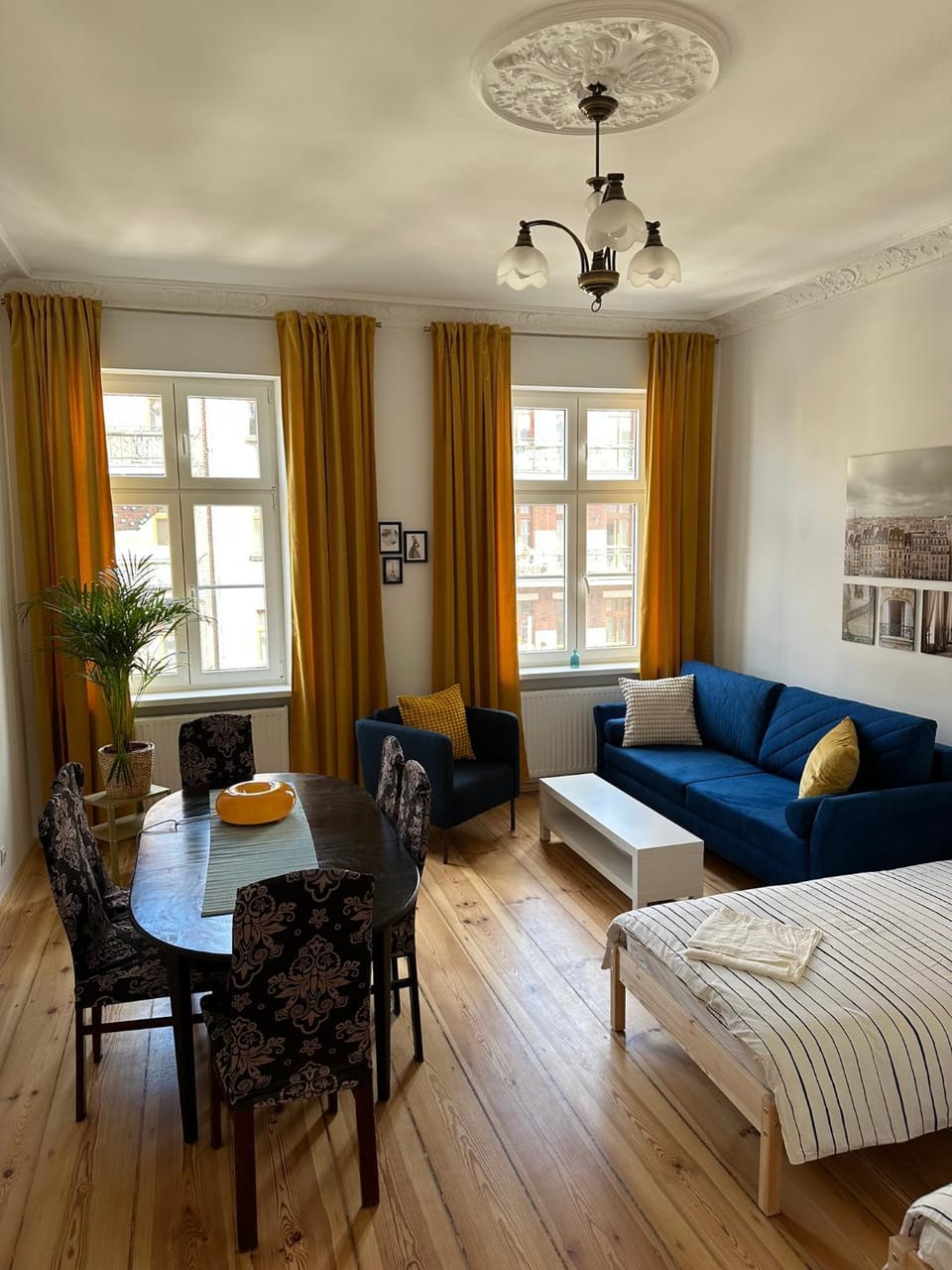 Living room, Bedroom