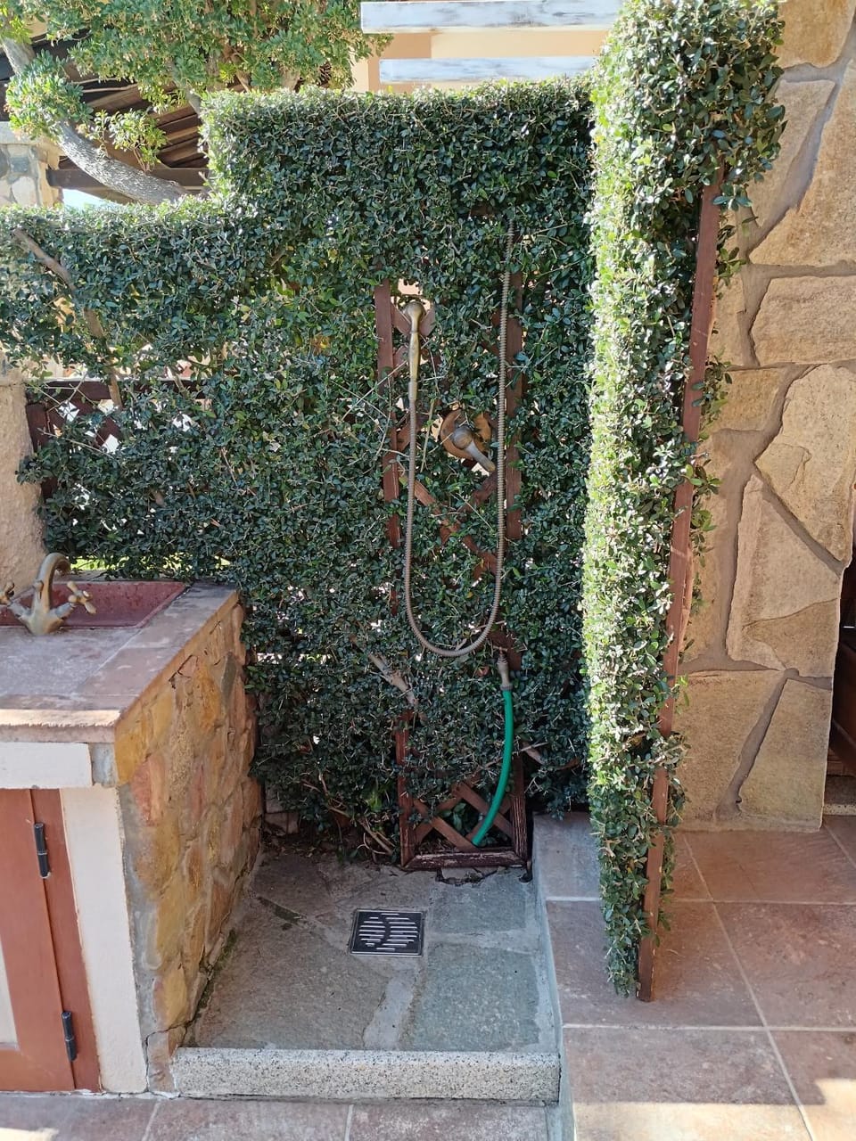 Shower, Property building