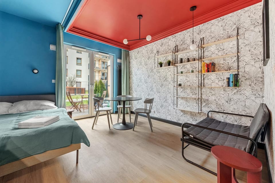 Colorful Apt close to the Center Great location Apartment in Warsaw