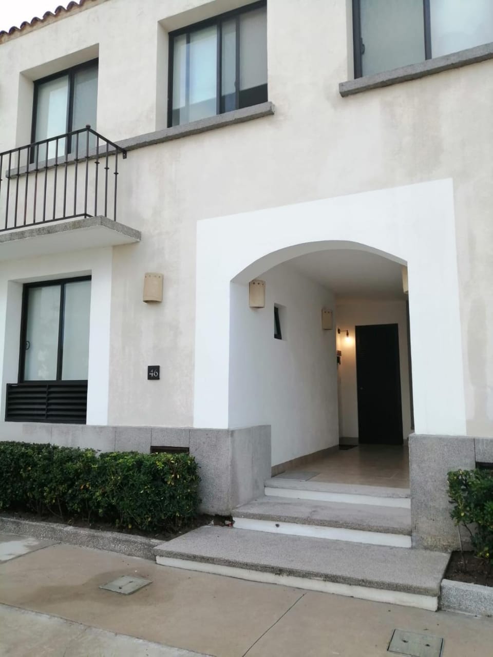 Facade/entrance