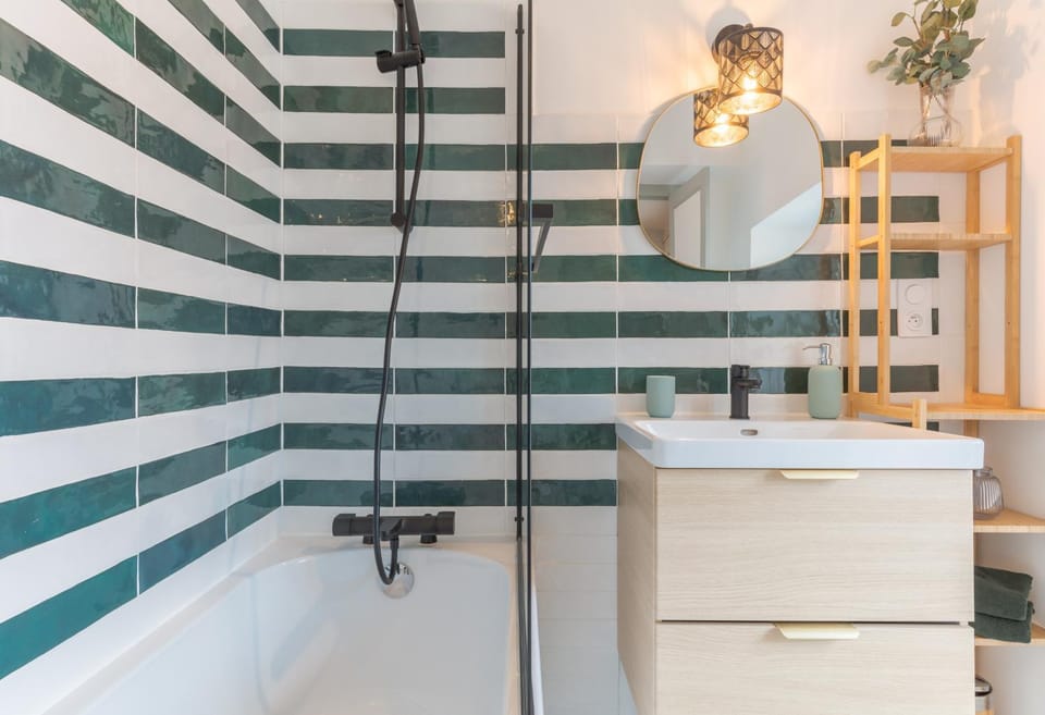 Shower, Bathroom