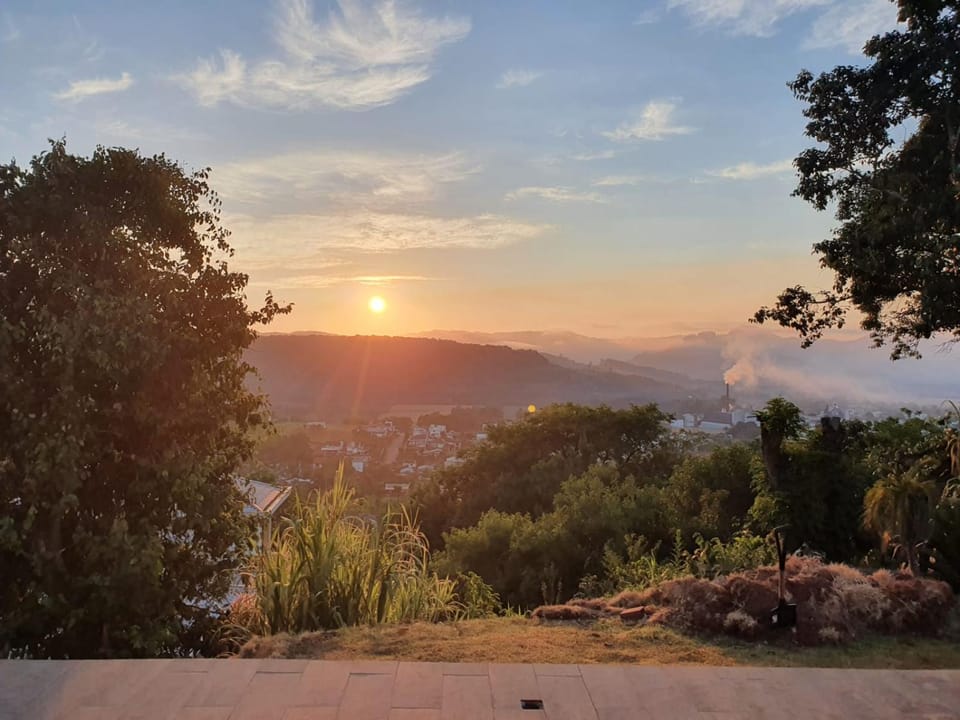 Quiosque com piscina e vista House in State of Santa Catarina