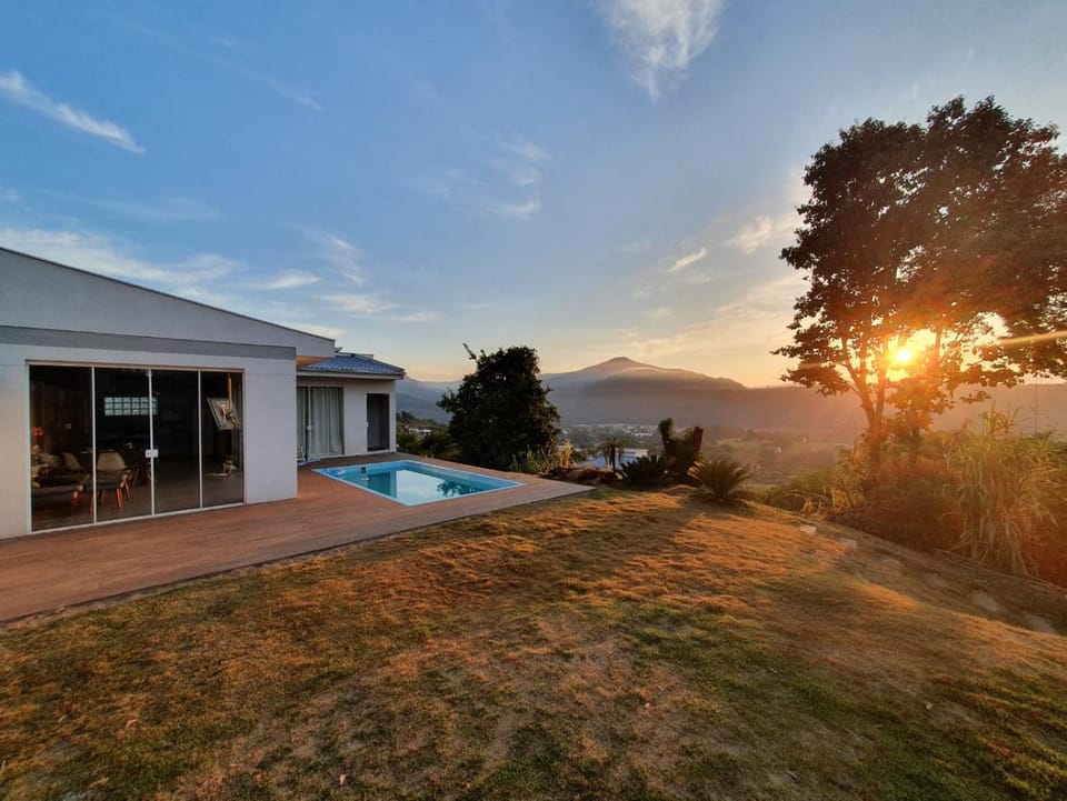 Quiosque com piscina e vista House in State of Santa Catarina