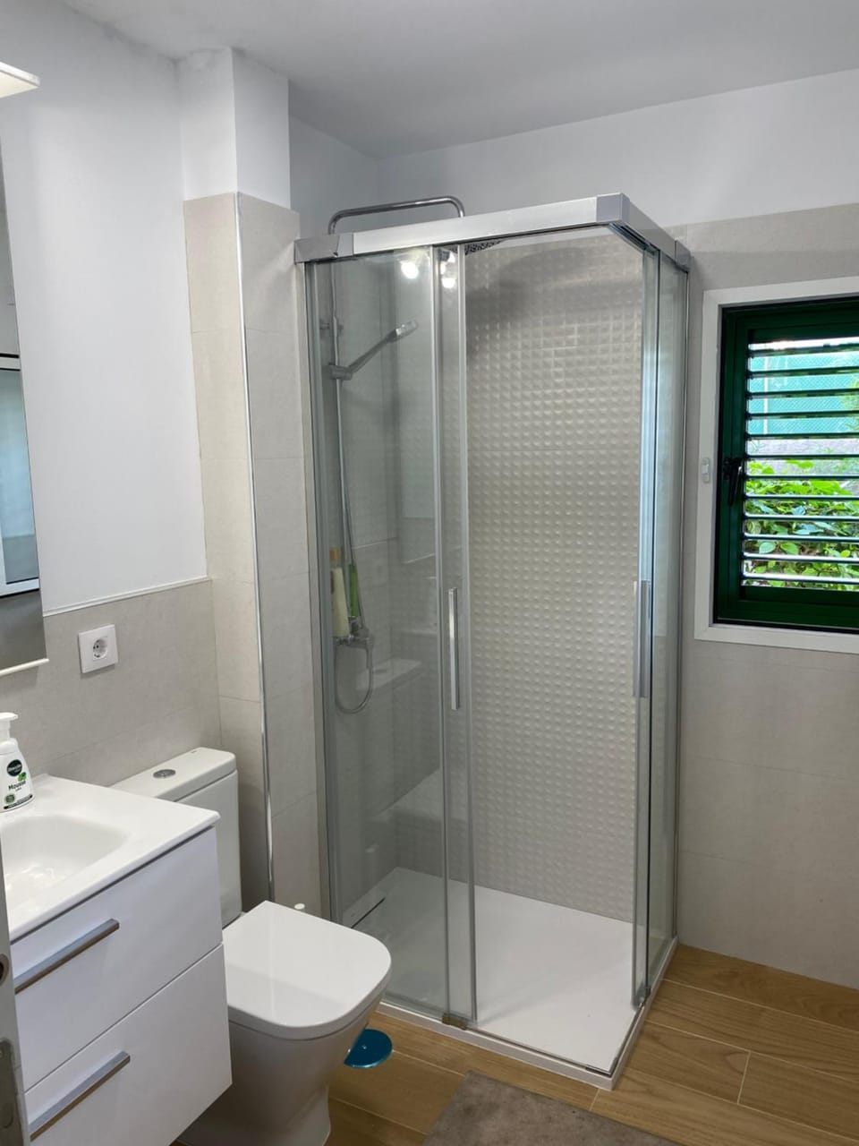 Shower, Bathroom