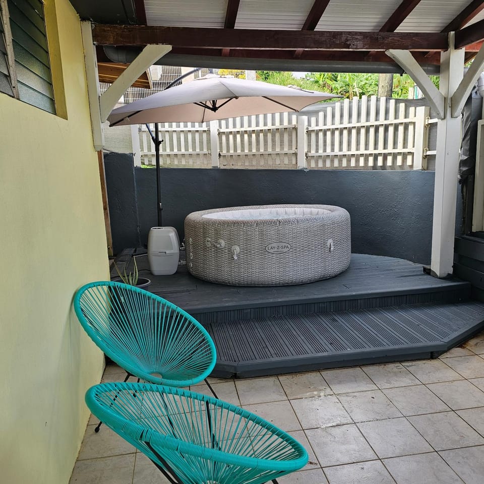 Hot Tub
