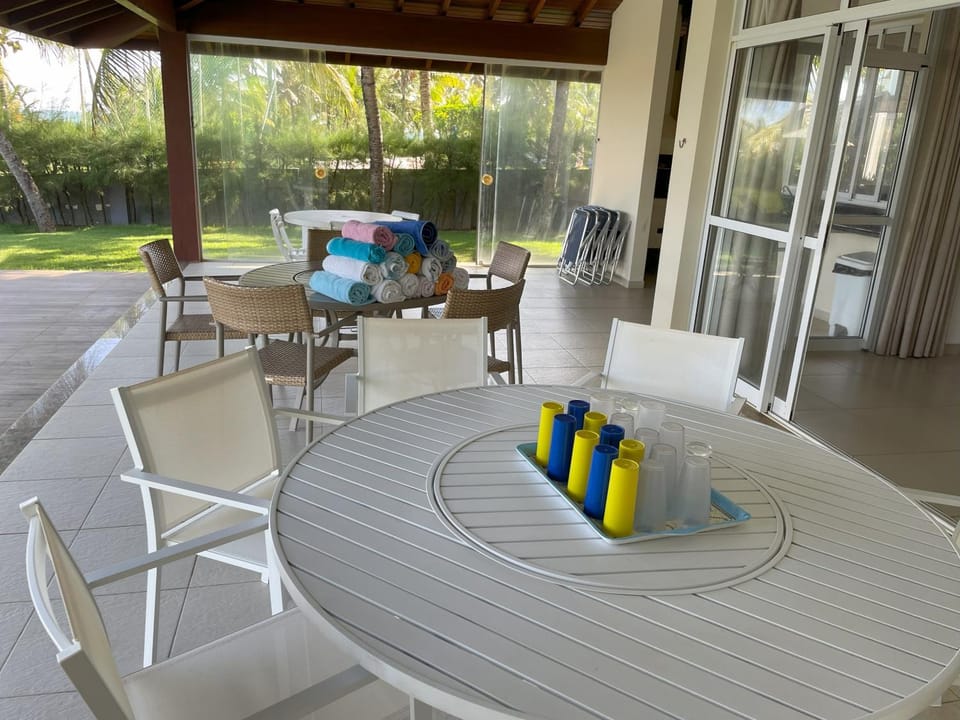 Patio, Balcony/Terrace, Seating area